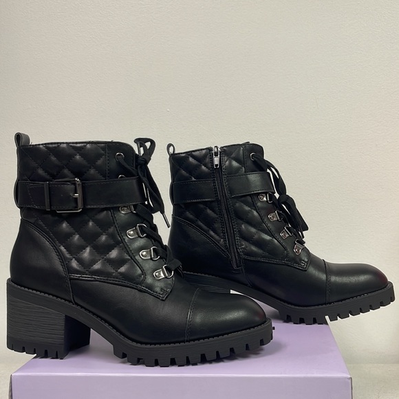 Brand new with box Women’s Madden Girl Black Harlow Combat Boots. Size is 9.5. - Picture 3 of 16